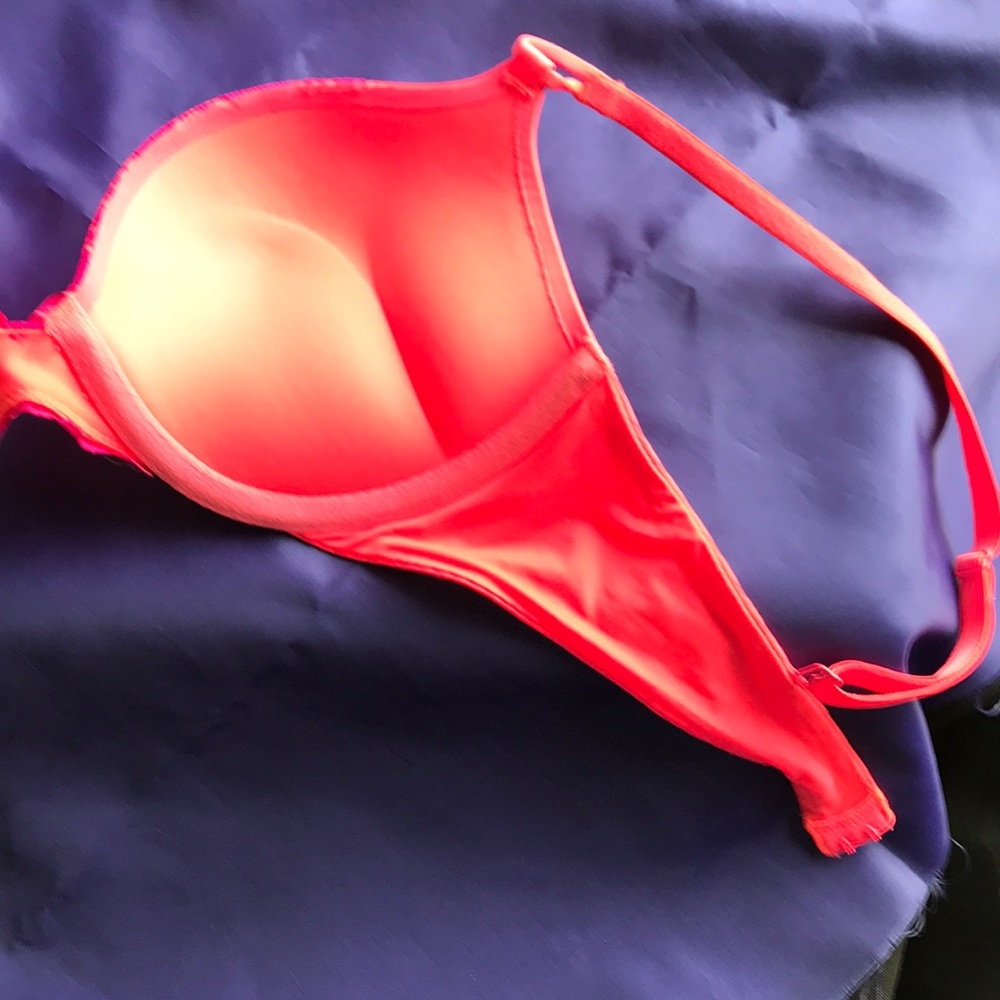 VS Bra - Picture 5 of 7